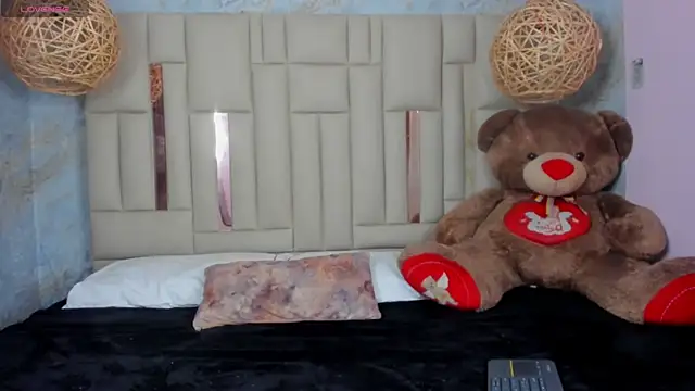 Dixiebelle online show from 03/27/26, 03:23