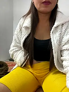 Milky-milk online show from 11/18/25, 02:54