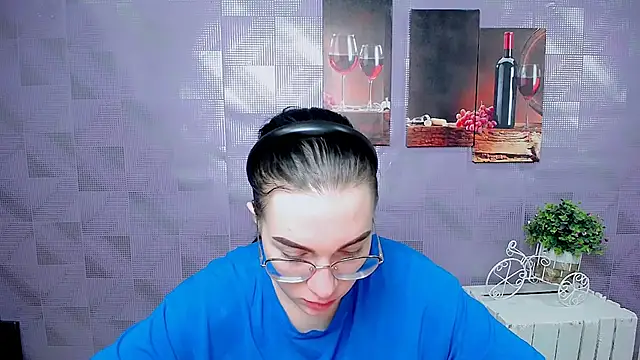 MiraBabe  online show from 11/18/25, 09:14