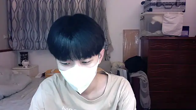 kai101010 online show from 11/26/25, 04:08