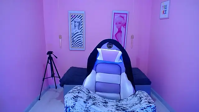 Bunny poison online show from 11/30/25, 01:15