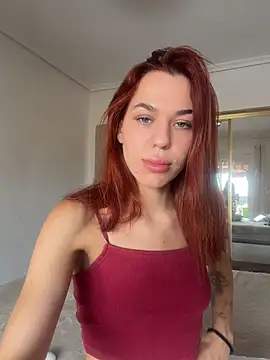 Snapshot of MollyXoXo chatting on 07/16/26, 01:06 MollyXoXo online show from 07/16/26, 01:06