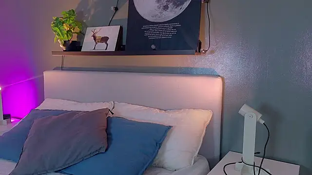 KeendraFox  online show from 10/30/25, 10:16