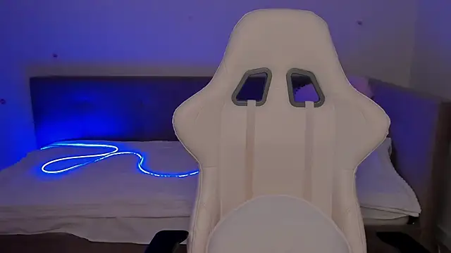 CrystalSoul  online show from 11/29/25, 07:55