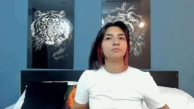 KENDRAOWEN online show from 10/11/25, 08:51