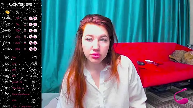 Snapshot of LillyLover_ chatting on 10/10/25, 12:42 LillyLover  online show from 10/10/25, 12:42