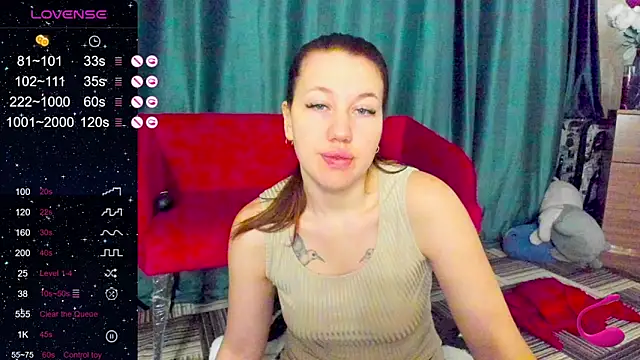 Snapshot of LillyLover_ chatting on 10/17/25, 12:58 LillyLover  online show from 10/17/25, 12:58