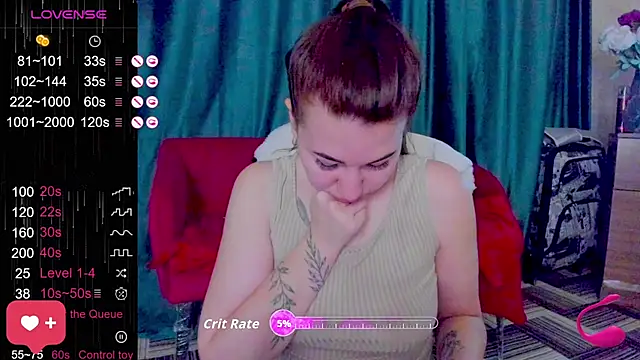 Snapshot of LillyLover_ chatting on 10/24/25, 01:03 LillyLover  online show from 10/24/25, 01:03