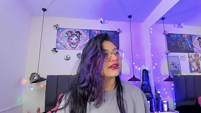 Snapshot of SabrinaV_ chatting on 06/11/26, 11:19 SabrinaV online show from 06/11/26, 11:19