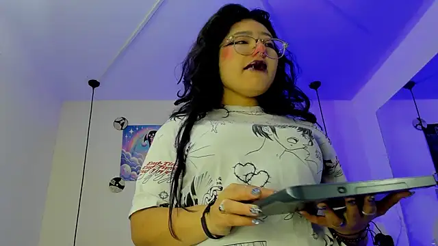 Snapshot of SabrinaV_ chatting on 07/16/26, 11:16 SabrinaV online show from 07/16/26, 11:16