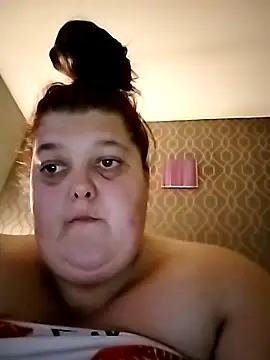 Snapshot of SassyClassyxox chatting on 10/16/25, 08:54 SassyClassyxox online show from 10/16/25, 08:54