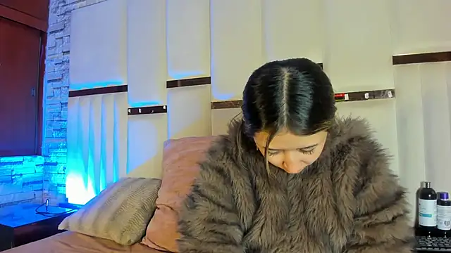 ANLLELOAndANGELA online show from 04/19/26, 04:39