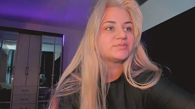 BarbaraSiren online show from 10/12/25, 03:55