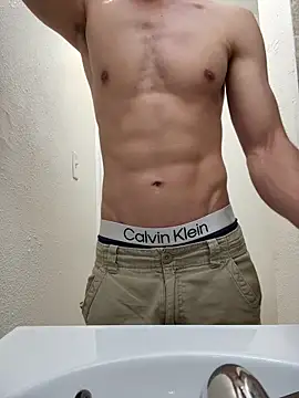 Snapshot of gymratforyouu chatting on 09/20/25, 06:36 gymratforyouu online show from 09/20/25, 06:36