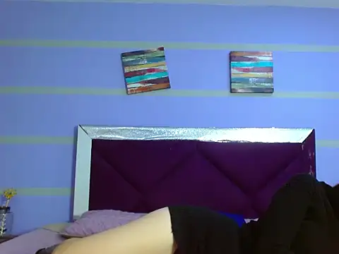 Snapshot of Emily_Swiftt chatting on 11/11/25, 11:38 Emily Swiftt online show from 11/11/25, 11:38