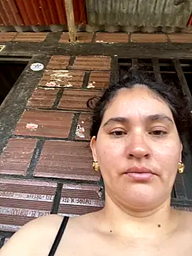 lunasexyhot18 online show from 10/07/25, 04:26