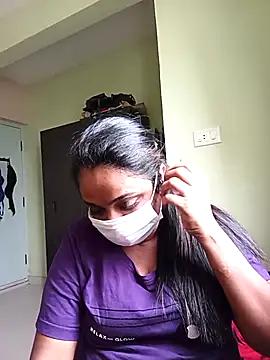 queendivya online show from 10/04/25, 05:05