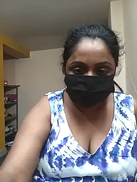 queendivya online show from 02/01/26, 03:21