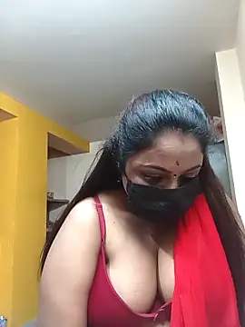 queendivya online show from 02/21/26, 02:40