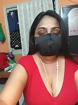 Snapshot of queendivya chatting on 05/14/26, 05:42 queendivya online show from 05/14/26, 05:42