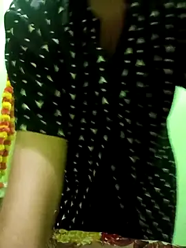 sanaya 3 online show from 02/17/26, 02:08