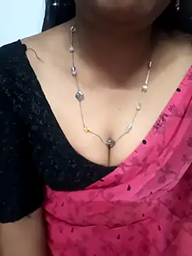 Snapshot of Kavya_telug chatting on 10/15/25, 06:13 Kavya telug online show from 10/15/25, 06:13