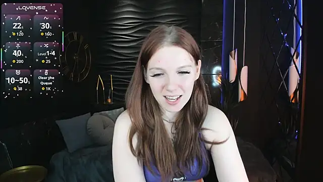 Layla Glam online show from 11/22/25, 01:43