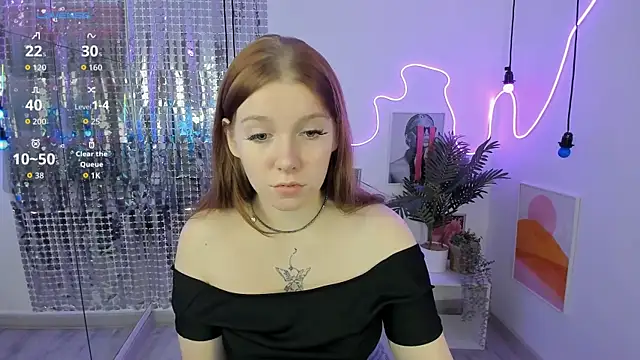 Layla Glam online show from 12/14/25, 05:24