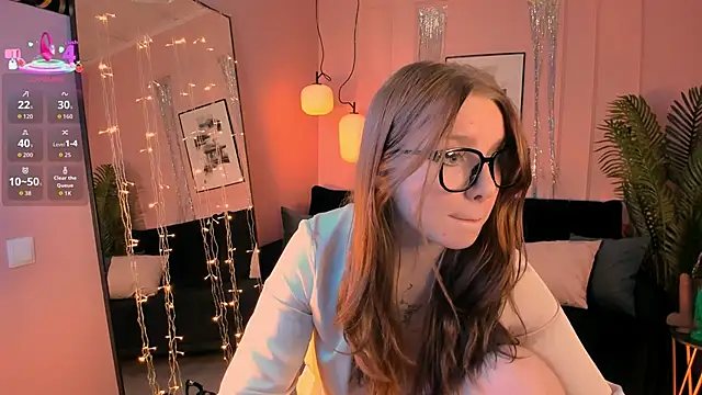 Layla Glam online show from 01/11/26, 01:27