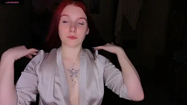 Layla Glam online show from 06/26/26, 08:35