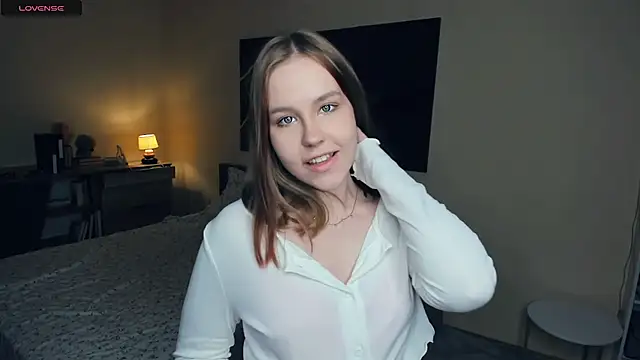 MaliaBourraine online show from 09/24/25, 07:44