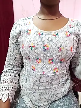 pari rani7 online show from 04/04/26, 04:22