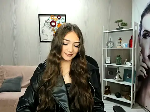 EllaClarke online show from 03/28/26, 10:26