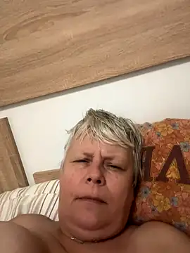 Snapshot of VyC7564 chatting on 10/04/25, 09:07 VyC7564 online show from 10/04/25, 09:07