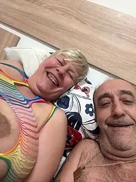 Snapshot of VyC7564 chatting on 11/22/25, 09:08 VyC7564 online show from 11/22/25, 09:08