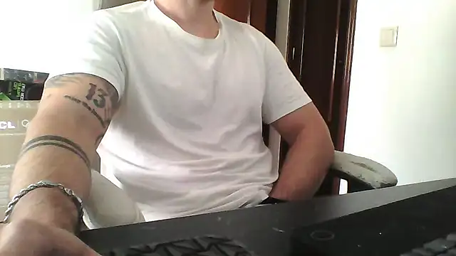 yourfantasy777 online show from 04/11/26, 03:27