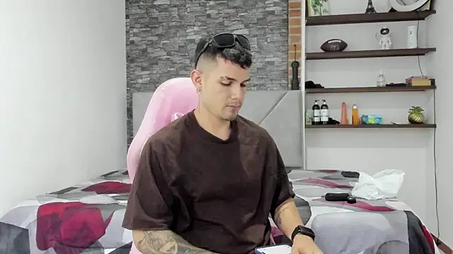 BooyHott  online show from 03/07/26, 07:11