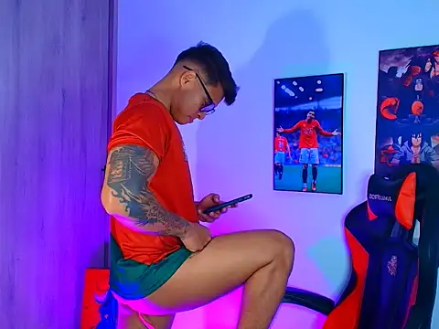 evan greey online show from 10/16/25, 04:24