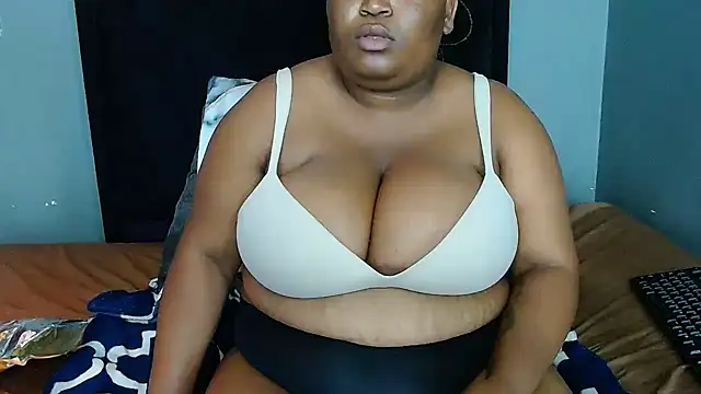 BIG BOOBSxXxxX online show from 10/07/25, 10:29