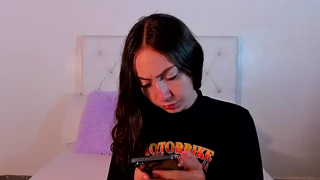 LaiaColliinss online show from 10/09/25, 05:11