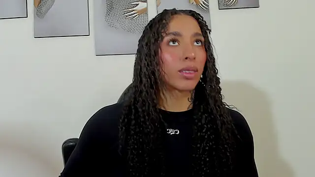 KAYLA BATISTA  online show from 04/16/26, 06:30