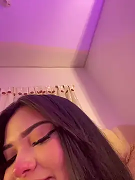 Mericute  online show from 04/21/26, 02:51