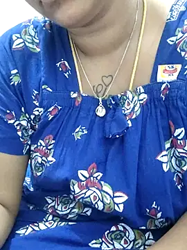 sweetqueen143 online show from 04/07/26, 06:36