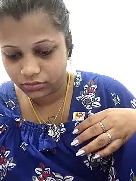 sweetqueen143 online show from 04/11/26, 04:06