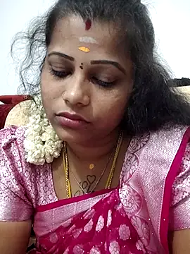 sweetqueen143 online show from 04/15/26, 10:44