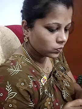 sweetqueen143 online show from 04/20/26, 02:58