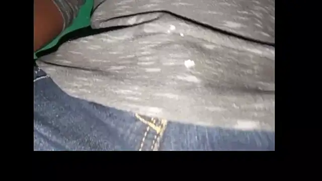 Snapshot of Black_runner chatting on 10/11/25, 02:37 Black runner online show from 10/11/25, 02:37