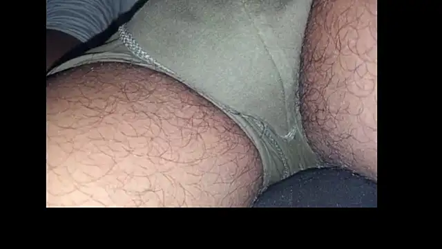 Snapshot of Black_runner chatting on 10/14/25, 04:02 Black runner online show from 10/14/25, 04:02