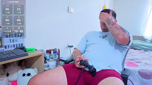 ryden 01 online show from 12/04/25, 04:38