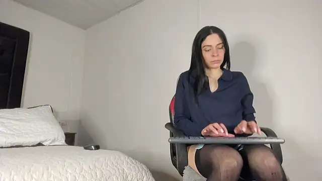 Roseshelbyy online show from 10/22/25, 01:00